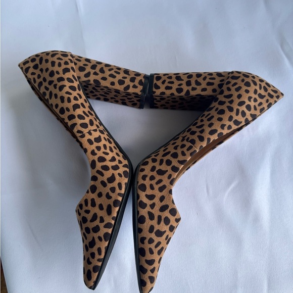 BAMBOO Brown and Black Heels with Leopard Print - Picture 3 of 7